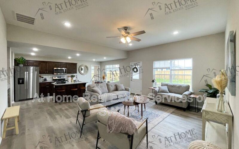 307 E Rosalie St - Photo 6 of 7