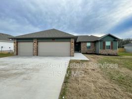 featured image of 346 Forest Hollow St