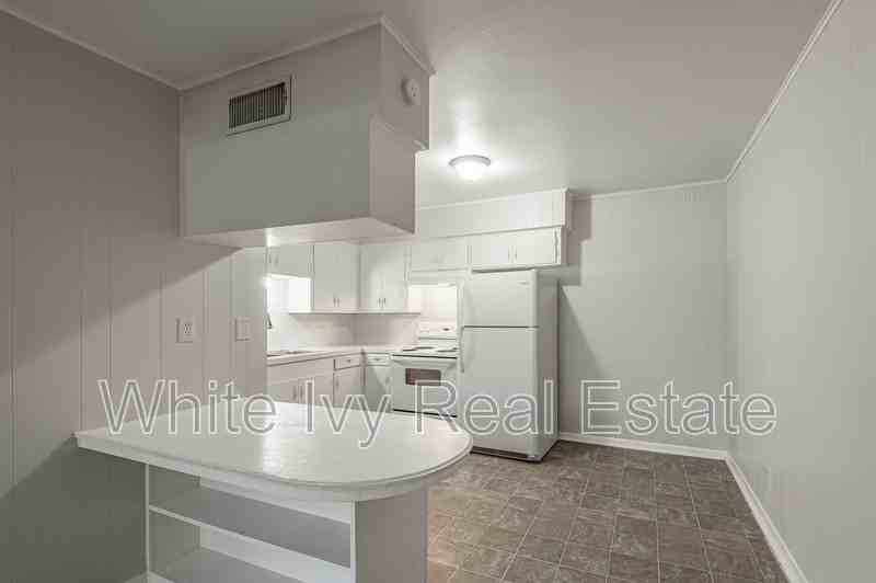 525 12th St - Photo 7 of 10