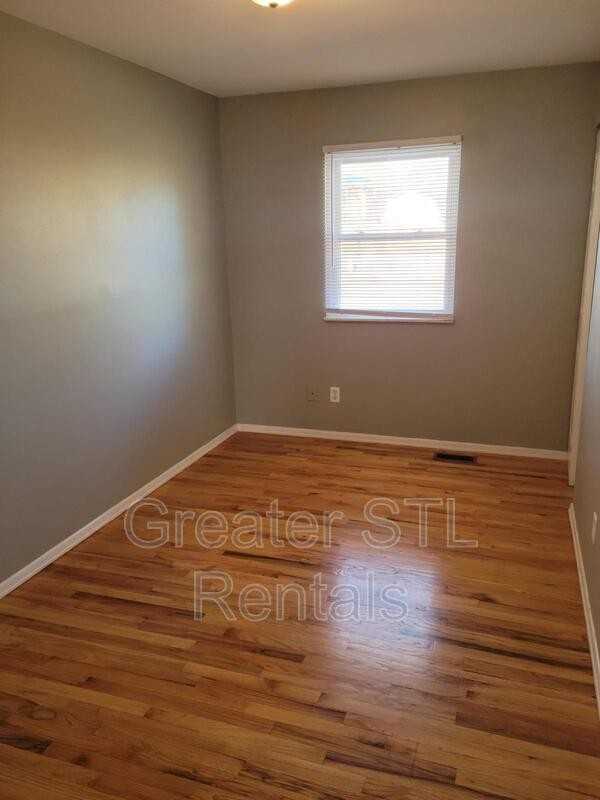 13 Griffin Drive - Photo 6 of 16