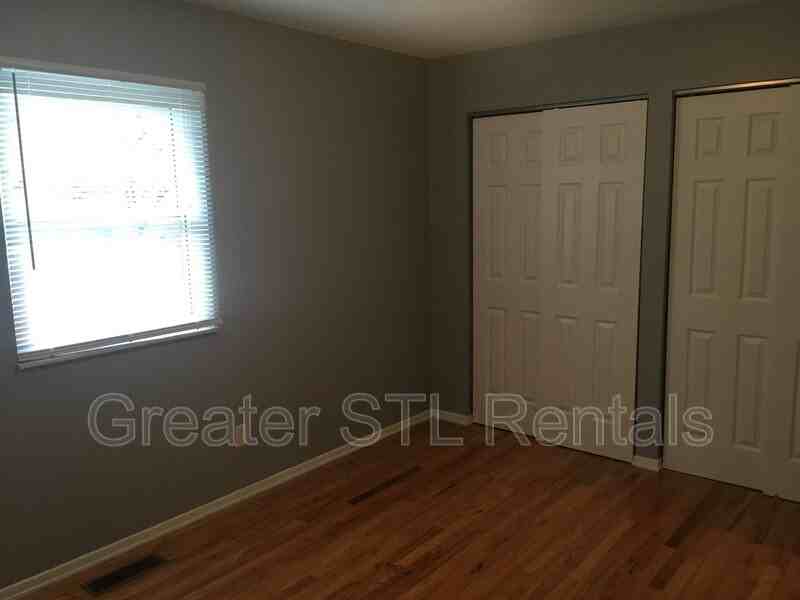 13 Griffin Drive - Photo 7 of 16