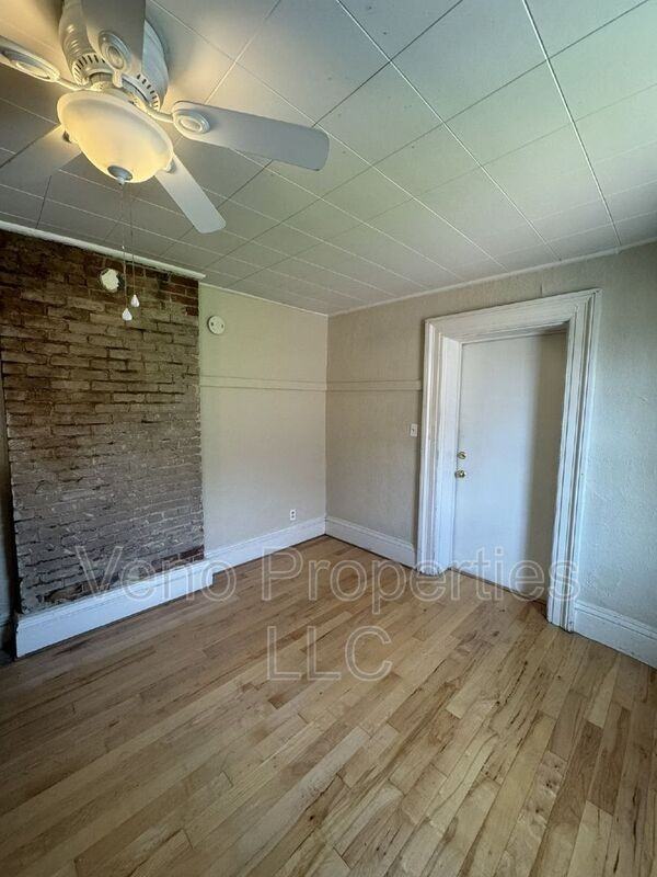 18 2nd St #3R - Photo 5 of 9