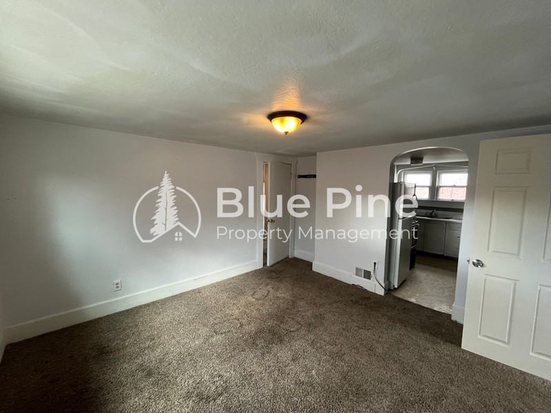 236 West Young Street #2 - Photo 3 of 10