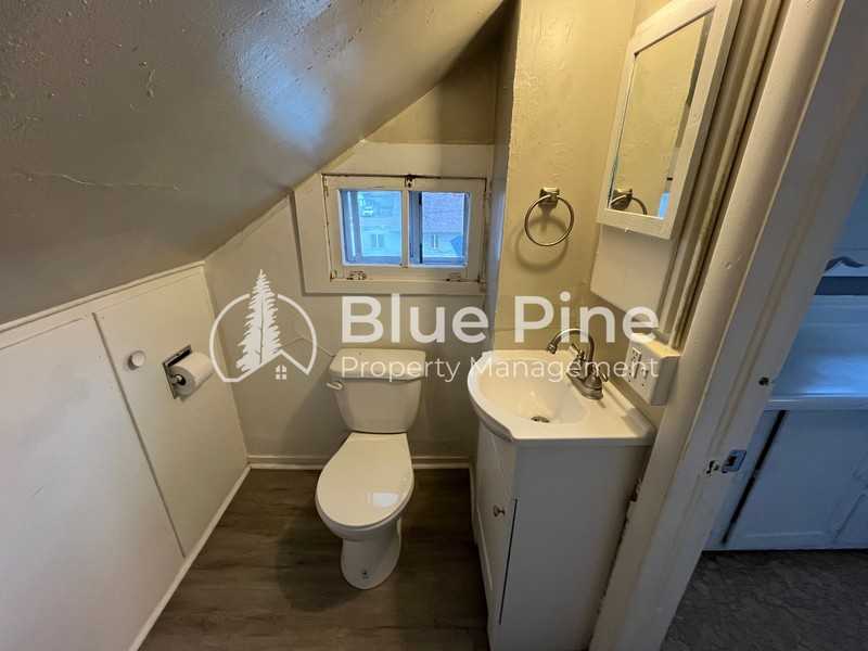 236 West Young Street #2 - Photo 7 of 10