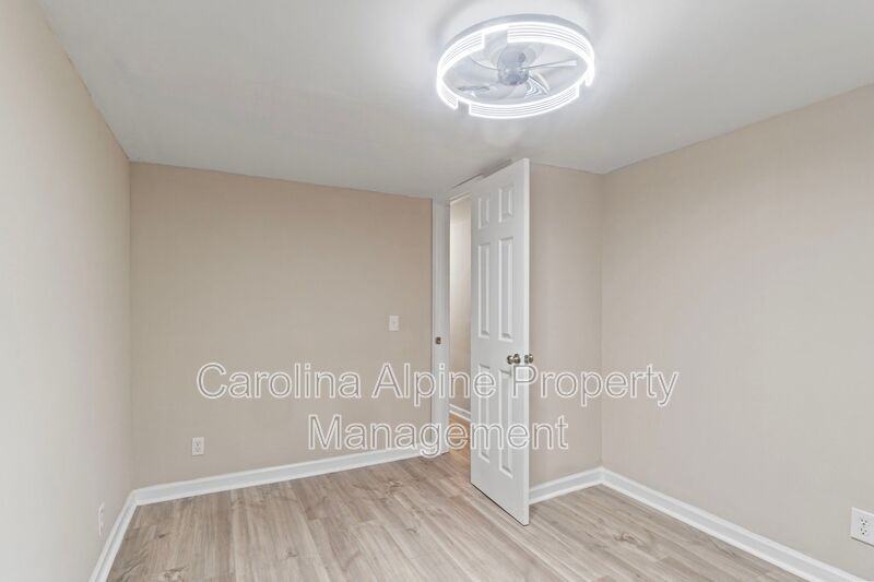 175 Uphill Drive - Photo 4 of 20