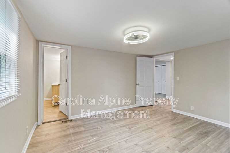 175 Uphill Drive - Photo 5 of 20