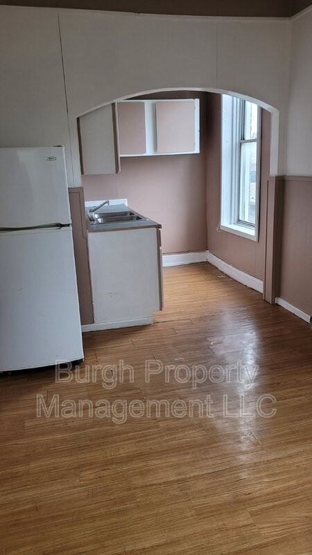984 Jefferson Avenue #9 - Photo 7 of 7