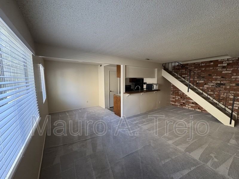 1150 W Calle De Las Estrellas #3 - Photo 4 of 18