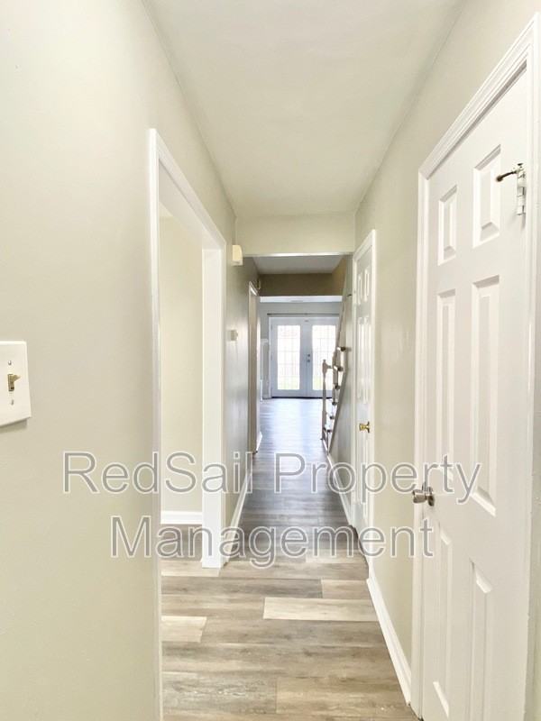 5612 Picadilly Ln - Photo 2 of 21