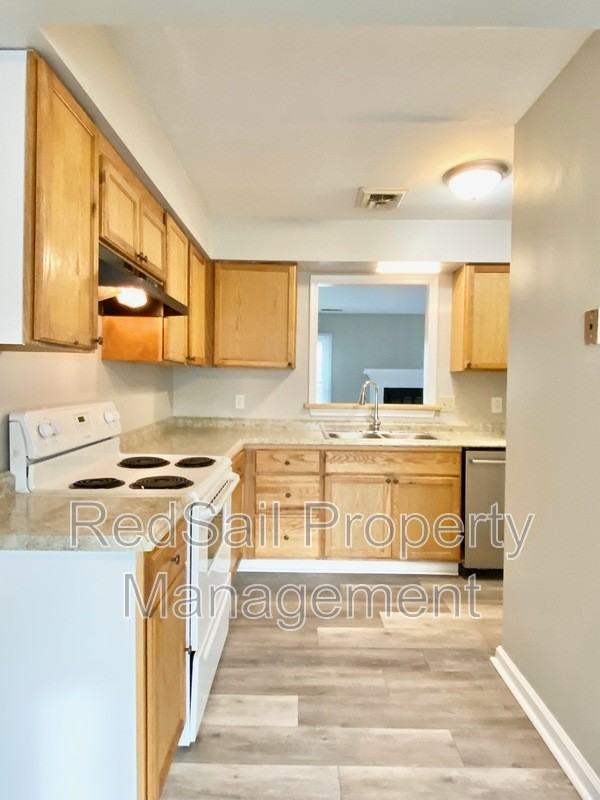 5612 Picadilly Ln - Photo 6 of 21