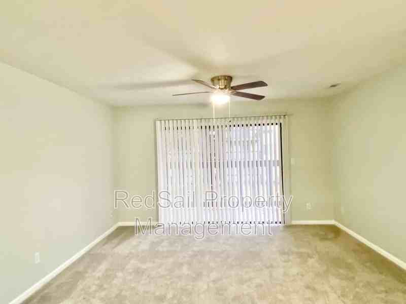 161 Haverford Ct #2 - Photo 3 of 15