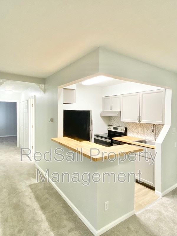 161 Haverford Ct #2 - Photo 5 of 15