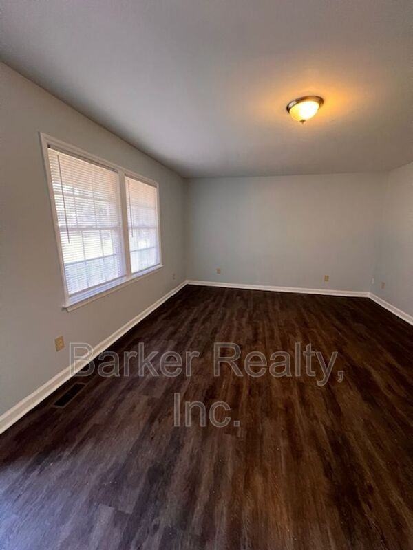 2527 Ricky Cir - Photo 3 of 18