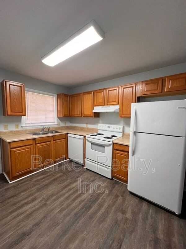 2527 Ricky Cir - Photo 4 of 18