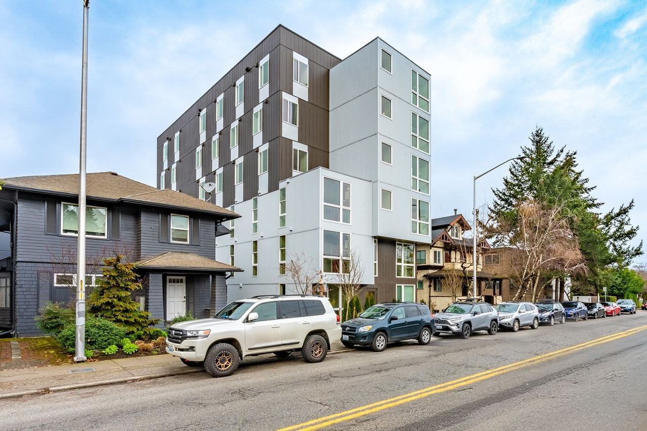 Regio - Photo 5 of 50