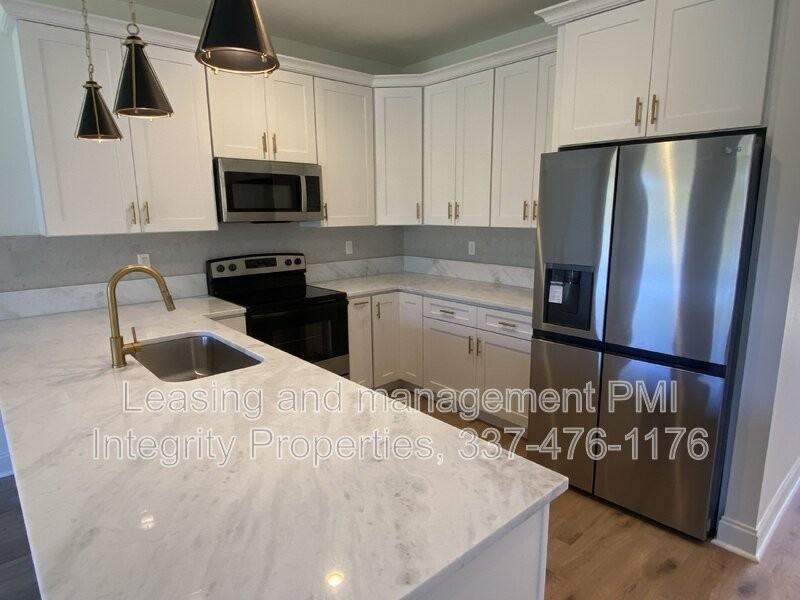 8550 Cat Rd #B - Photo 2 of 27