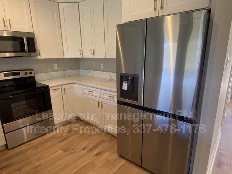 8550 Cat Rd #B - Photo 4 of 27