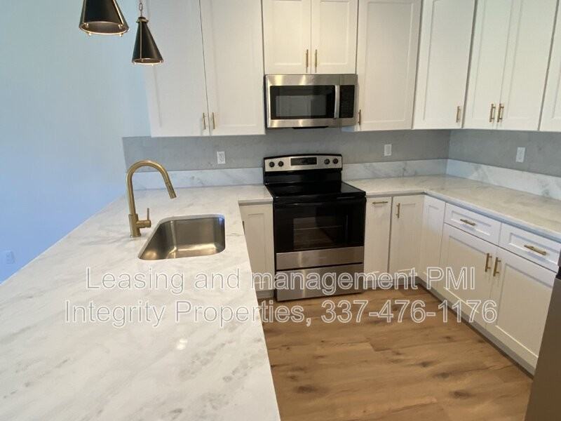 8550 Cat Rd #B - Photo 6 of 27