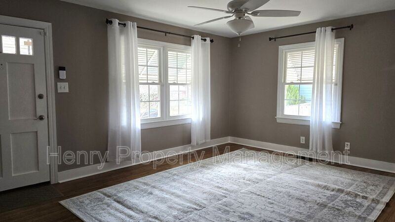 309 Webster St - Photo 2 of 14