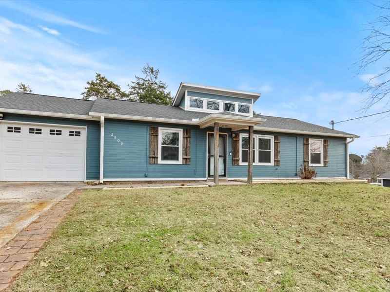 2903 Deerfield Road Northwest - Photo 2 of 29