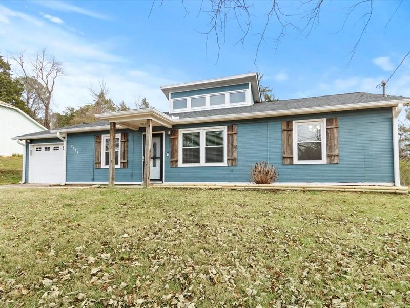 2903 Deerfield Road Northwest - Photo 3 of 29