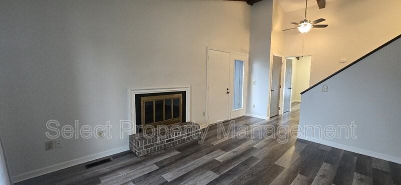 4328 Whaler's Cove - Photo 4 of 28