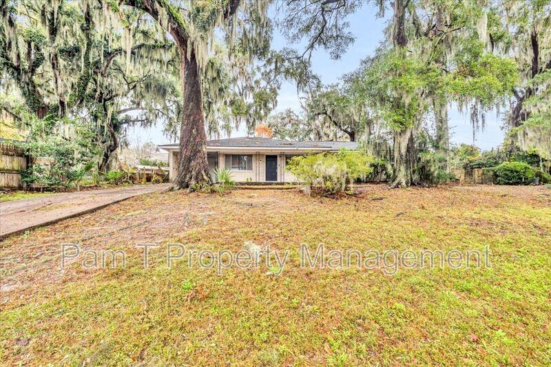 15 Vineyard Dr - Photo 2 of 29