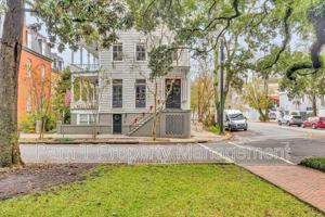 featured image of 123 West Charlton Street #2