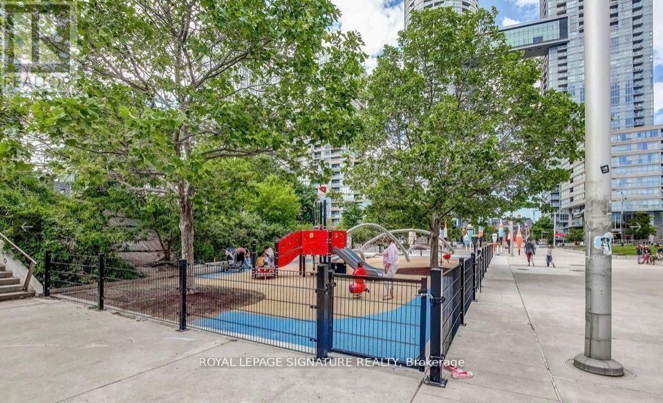 75 Queens Wharf Road #3706 - Photo 3 of 31