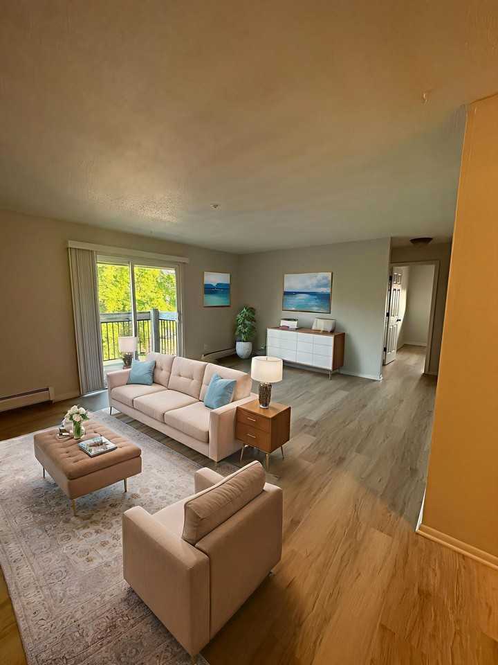 308 S Lewis Ave - Photo 6 of 14