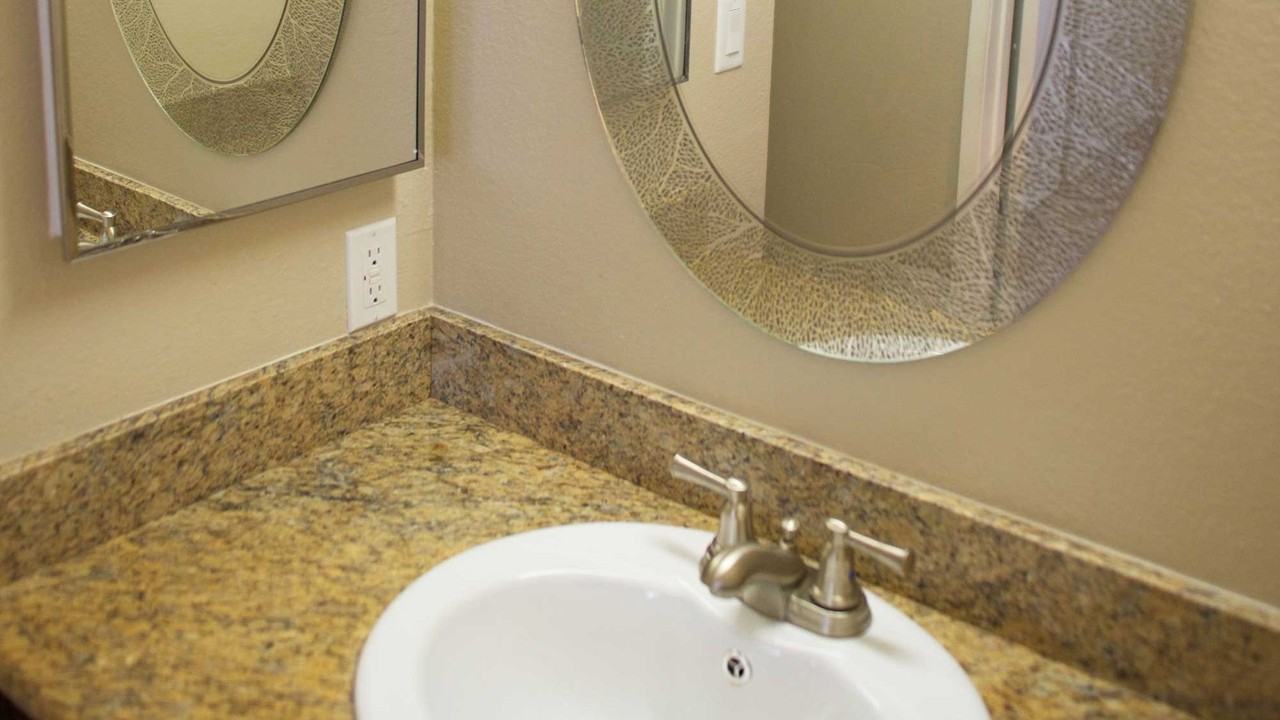 Lime on 4th Apartments - Photo 4 of 30