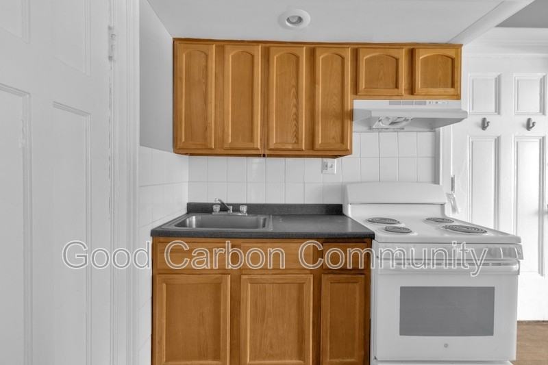 377 Elmwood Avenue #7 - Photo 7 of 11