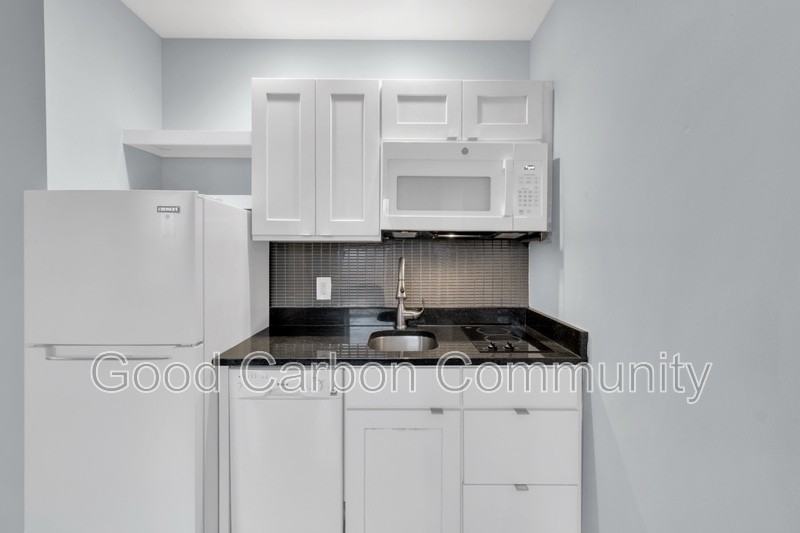 401 Delaware Ave #307 - Photo 6 of 11