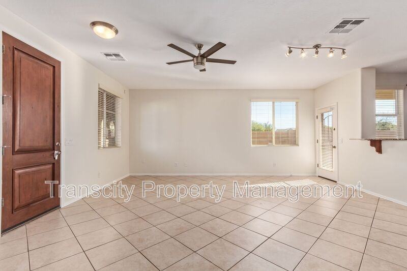 10221 E Isleta Ave - Photo 2 of 20