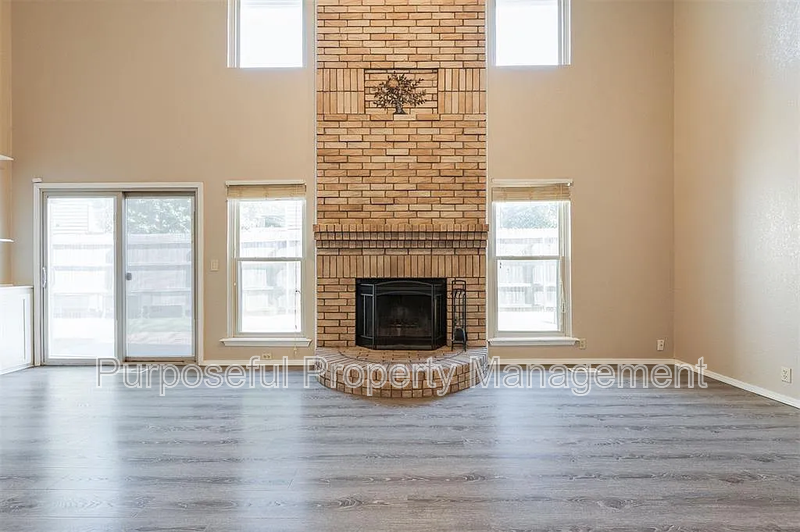 2501 Patti Place - Photo 2 of 30