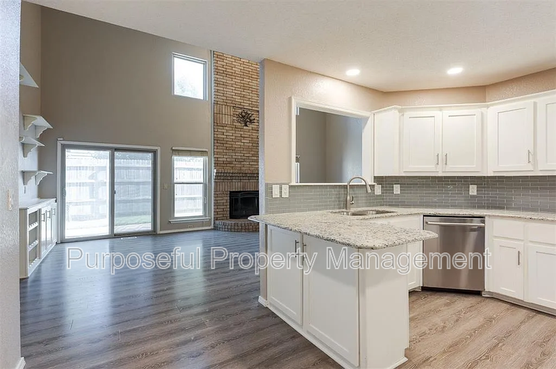 2501 Patti Place - Photo 7 of 30