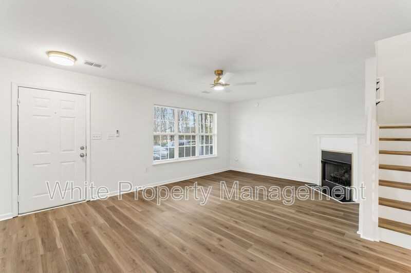 15554 Asterwind Ct - Photo 3 of 28