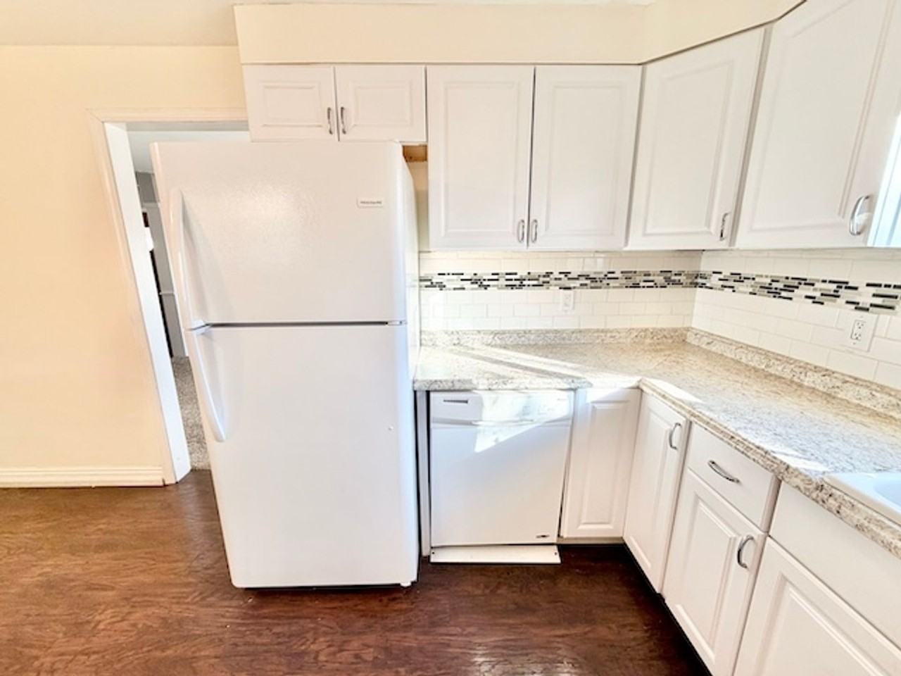 4585 South Galapago Street - Photo 7 of 43