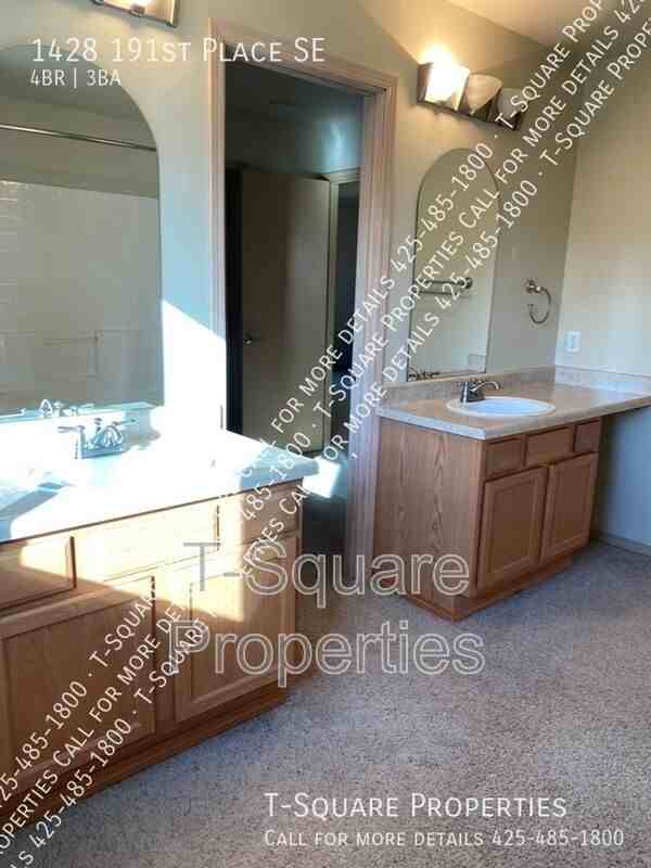 1428 191st Pl Se - Photo 5 of 15