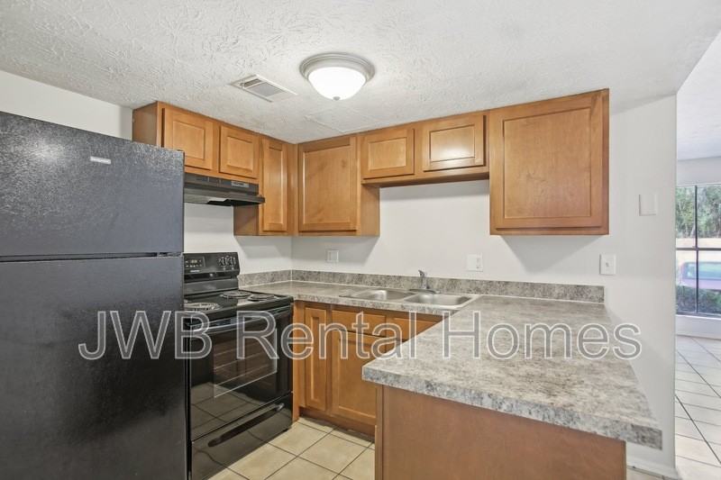 7201 Arlington Expressway #65 - Photo 3 of 22