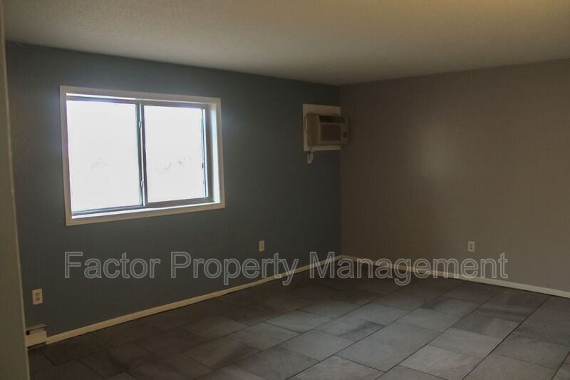 418 Allan Avenue #4 - Photo 3 of 9