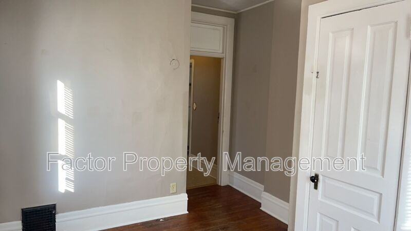 509 South Broad Street - Photo 5 of 8