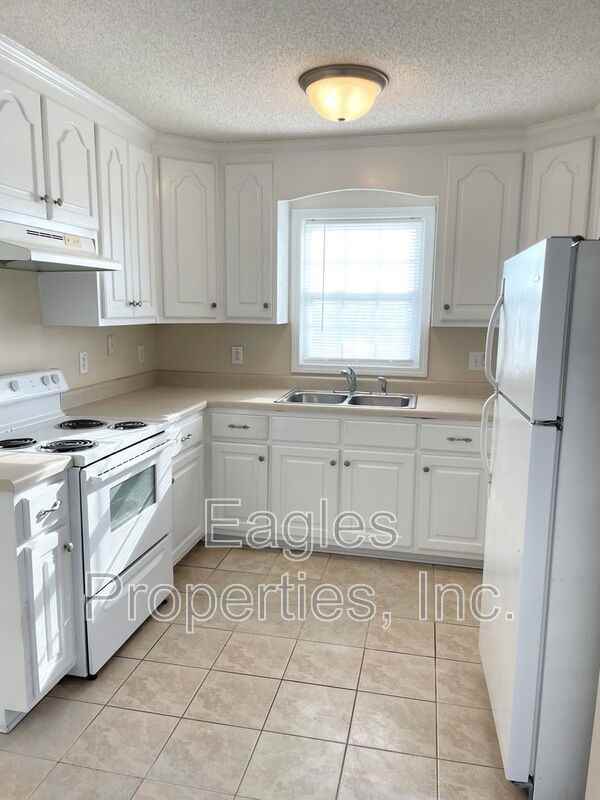 1410 La Grange Road - Photo 2 of 10