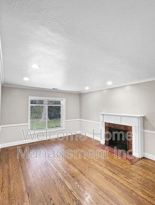 2561 Olympic Boulevard - Photo 5 of 48