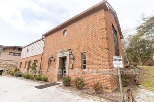 featured image of 715 Mississippi Ave #103