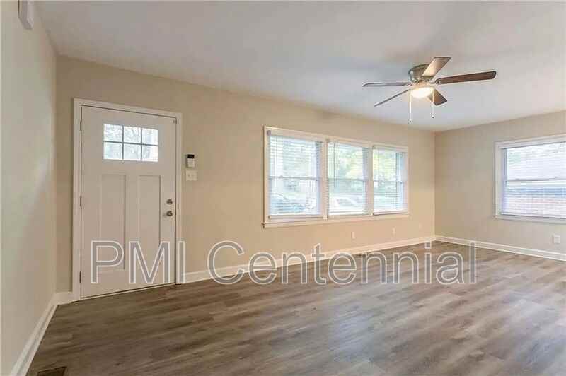 1760 Spring Avenue - Photo 2 of 26