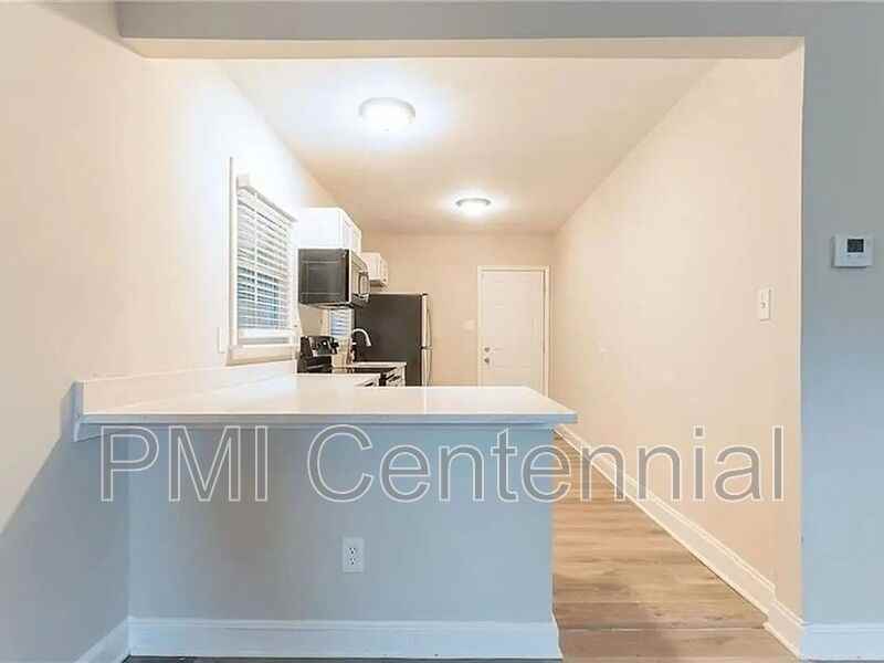 1760 Spring Avenue - Photo 3 of 26