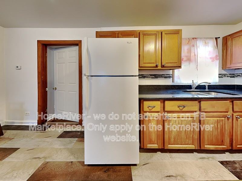 2209 E 97th St - Photo 4 of 22