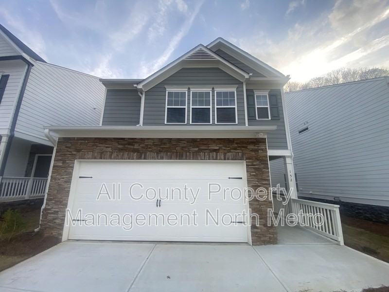 152 Parkwood Dr - Photo 3 of 16