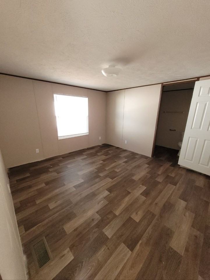 Grace Estates MH Park (Oakdale) - Photo 6 of 20